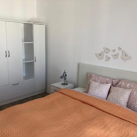Апартаменти Dora High Life - North Stefanestii de Jos Екстер'єр фото